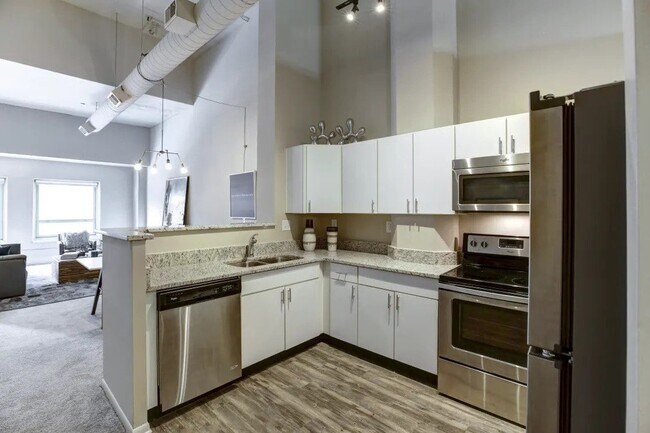 Primary Photo - The Lofts at Shillito Place