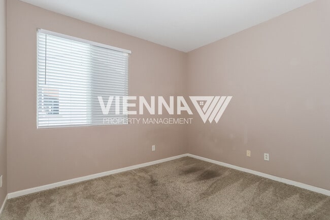 Building Photo - 3623 el Dala Ln