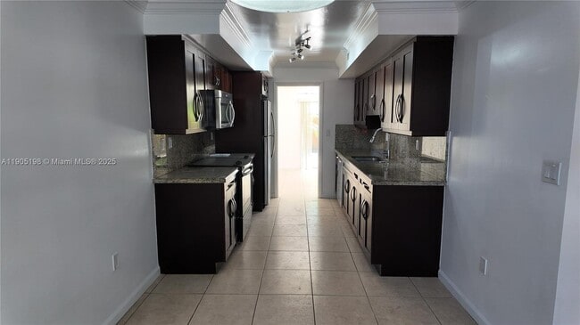 Building Photo - 3326 Farragut St