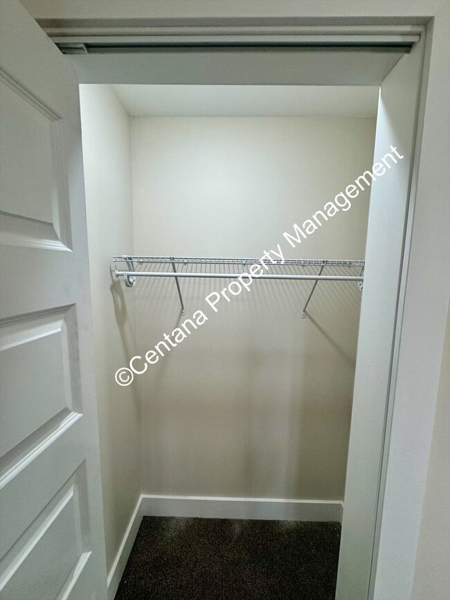 Building Photo - 614 N Alaska St