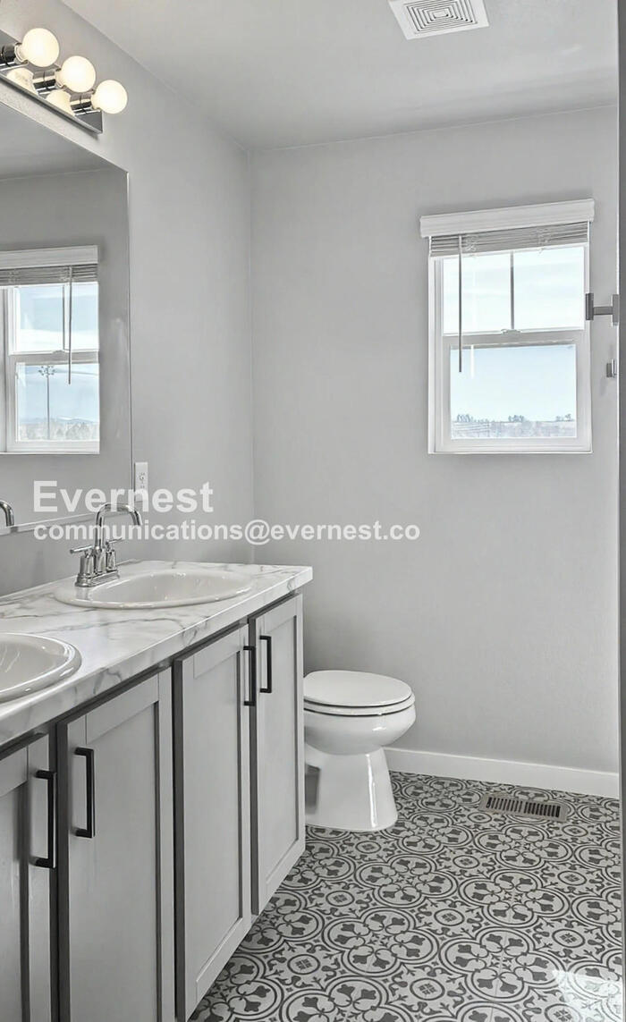 Building Photo - 235 Molinar St