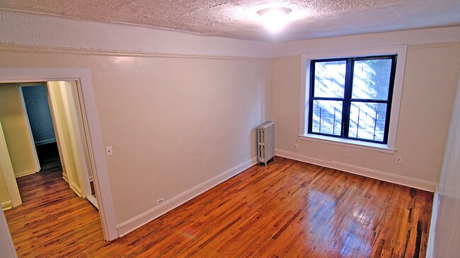 Floorplan - 1649 Nelson Ave