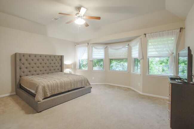 Building Photo - 111 Pheasant Run Dr