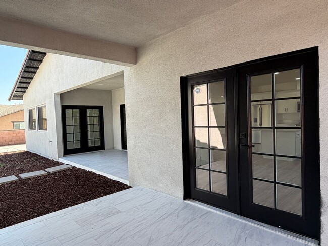 Building Photo - 4465 Gilchrist Dr