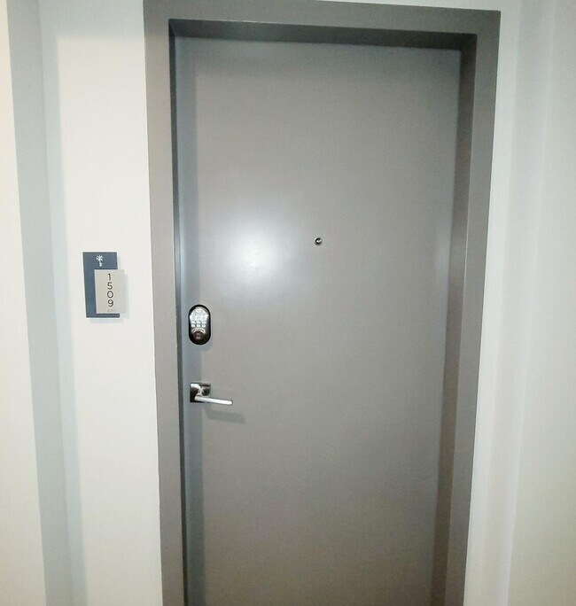 Building Photo - 5350 NW 84th Ave