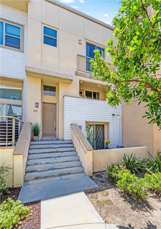 Building Photo - 664 Colorado Cir