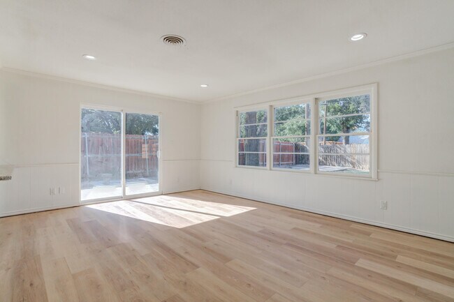 Building Photo - 4008 26th St