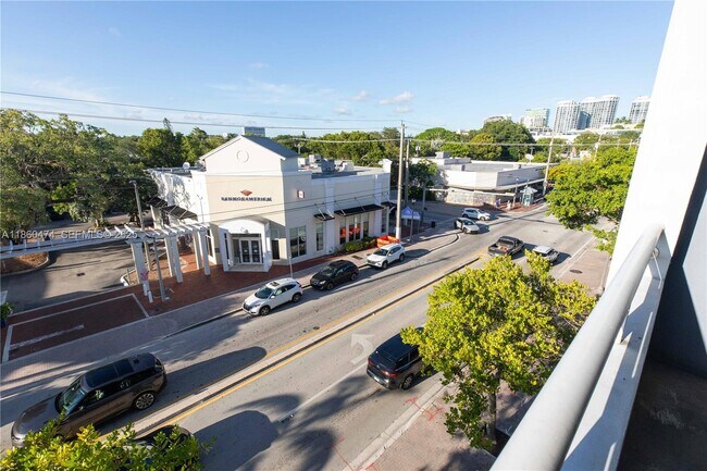 Building Photo - 3250 Grand Ave