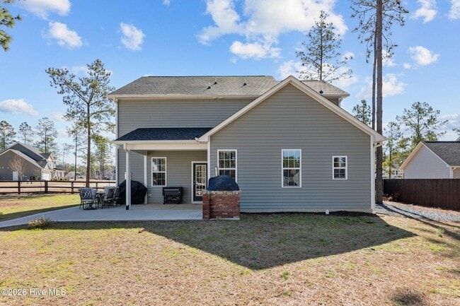 Building Photo - 217 Thistleberry Dr