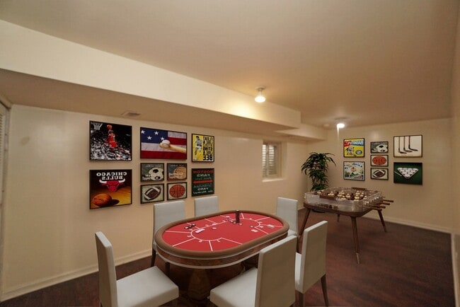 Building Photo - 737 Elder Ln