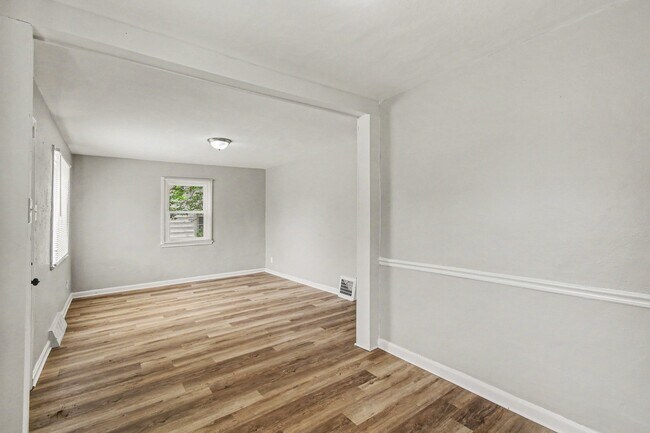 Building Photo - 5613 Statler Ave