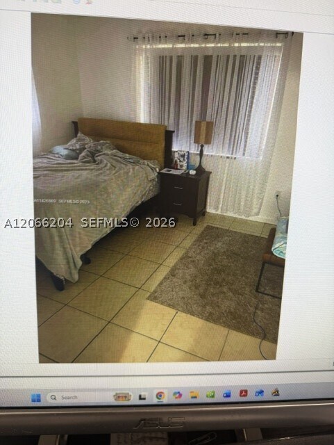 Building Photo - 6530 Lake Patricia Dr