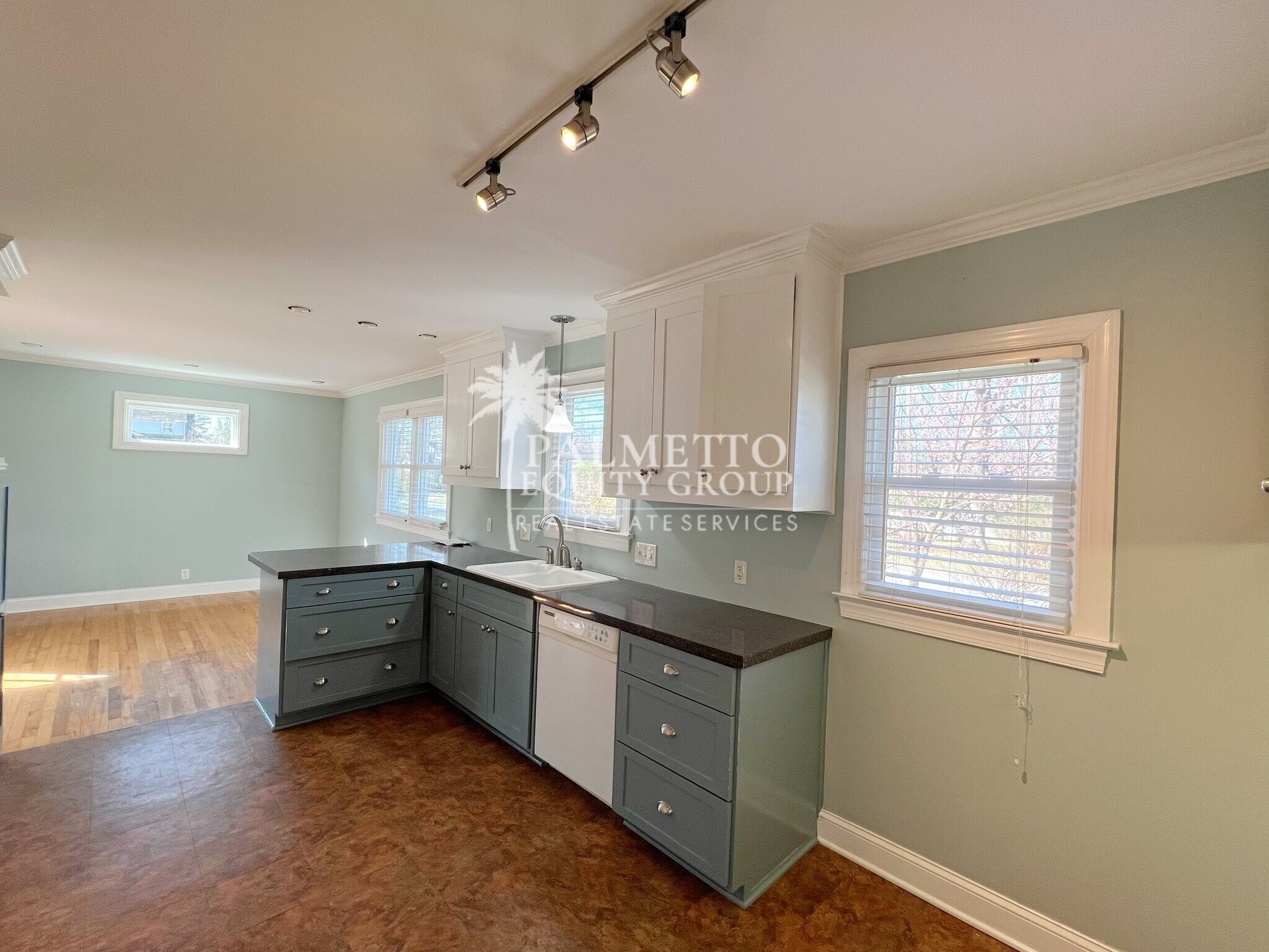 Building Photo - 1313 Cardinal Pl