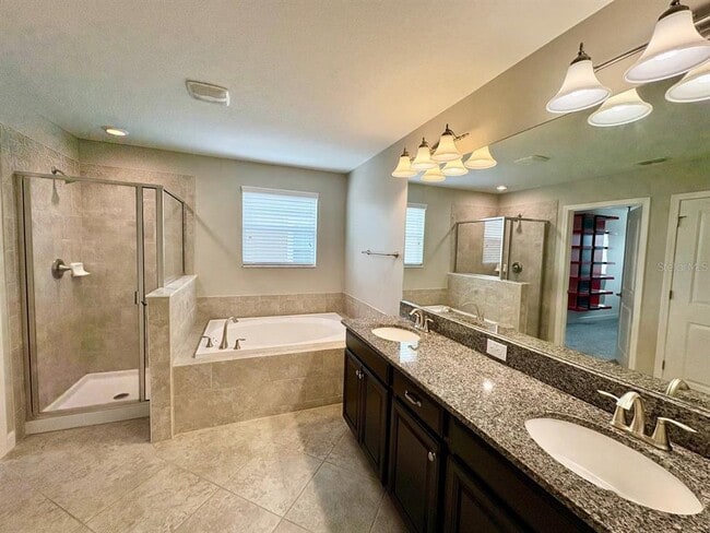 Building Photo - 1695 Ludington Ave