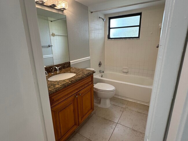 Building Photo - 1601 Windorah Way