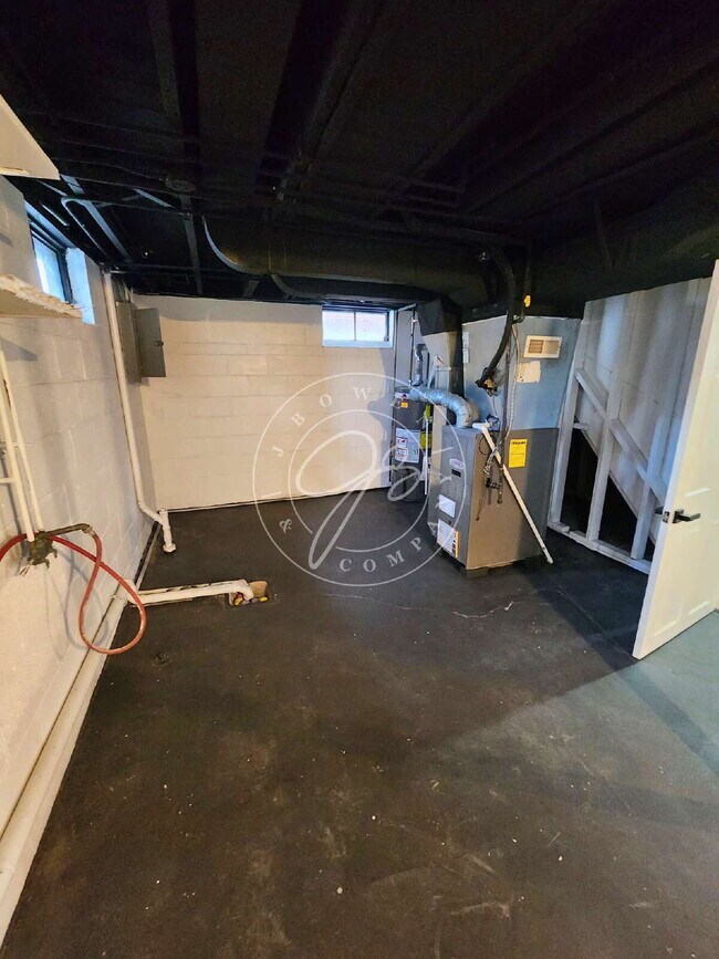 Building Photo - Charming 3-Bed Home with Finished Basement and large dormer!