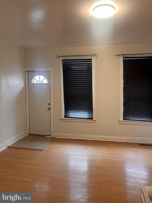 Building Photo - 1308 W Lippincott St