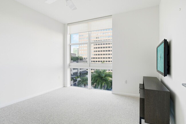 Building Photo - 550 Okeechobee Blvd