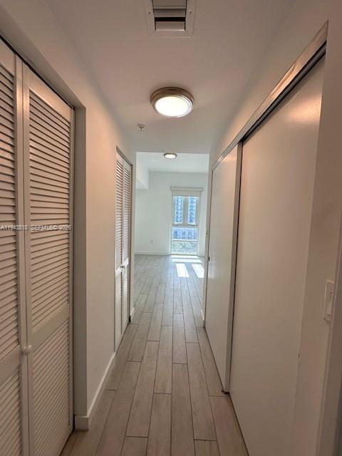 Building Photo - 321 NE 26th St