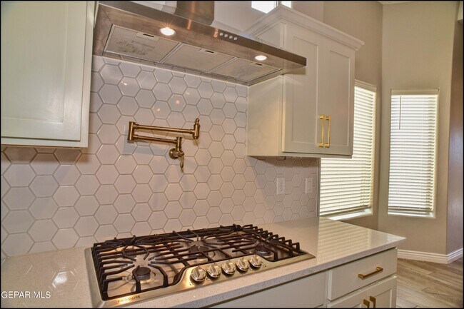 Building Photo - 7454 Wooden Nickel Dr