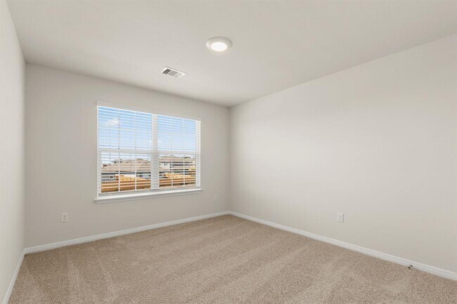 Building Photo - 112 Eagle Mountain Trl1