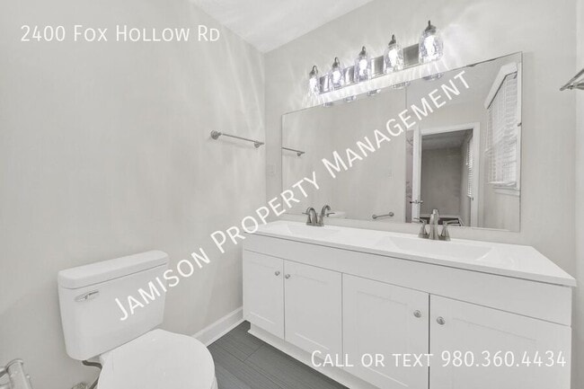 Building Photo - 2400 Fox Hollow Rd