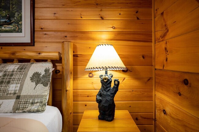 Building Photo - 150 Arrow Way