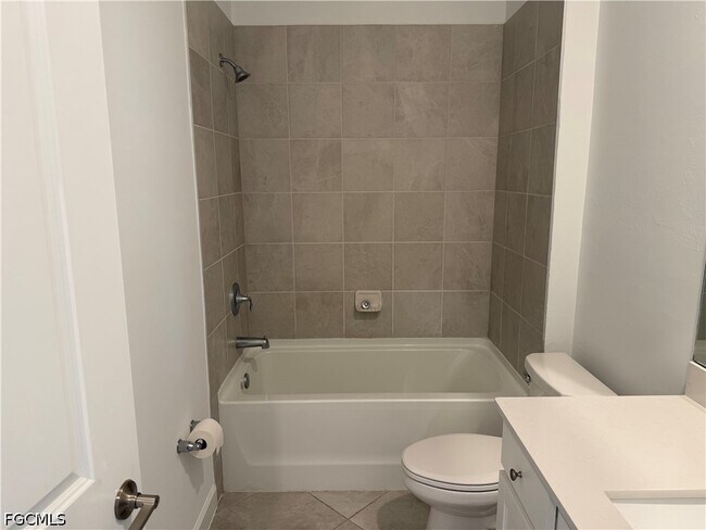Building Photo - 9093 Leatherwood Loop