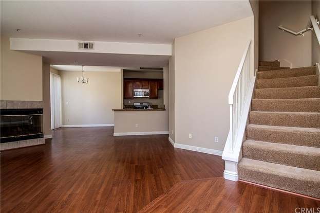 Building Photo - 13133 Le Parc Blvd