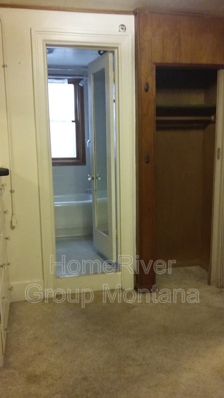 Building Photo - 147 W Main St