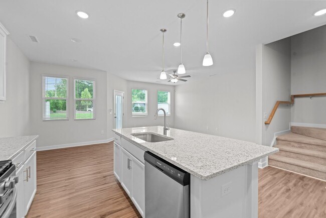 Building Photo - *Showings unavailable until August 1st!!*