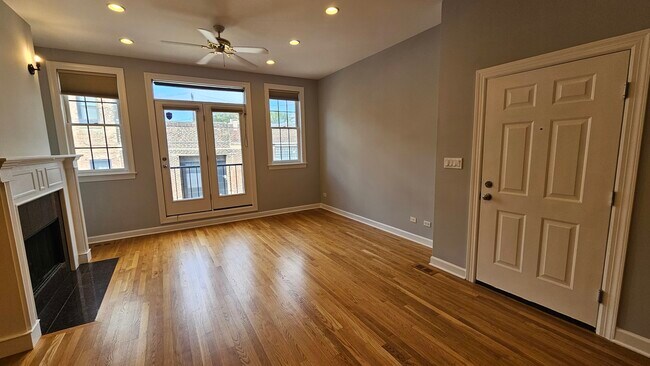 Building Photo - 509 N Hartland Ct