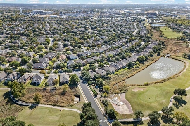 Building Photo - 765 Bent Wood Pl