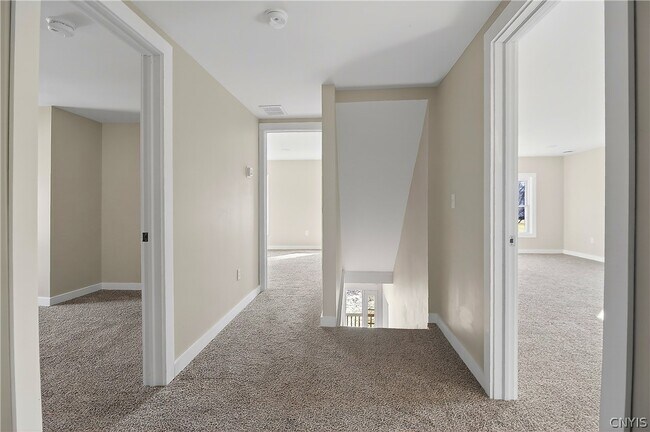 Building Photo - 6637 Dix Rd