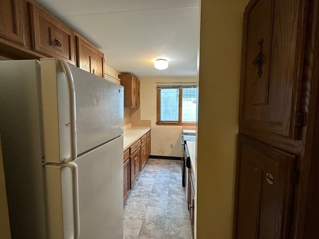 Building Photo - 410 Highland Ave