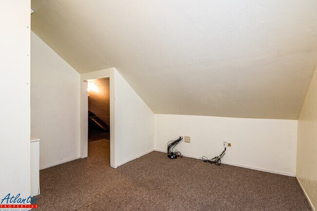 Building Photo - 211 Glen Ridge Ave