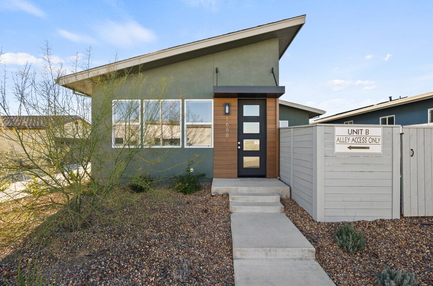 Building Photo - 1678 Thea Ave