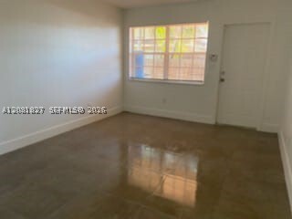Building Photo - 16932 SW 93rd Ave