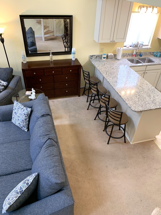 Building Photo - 3700 Golf Colony Ln