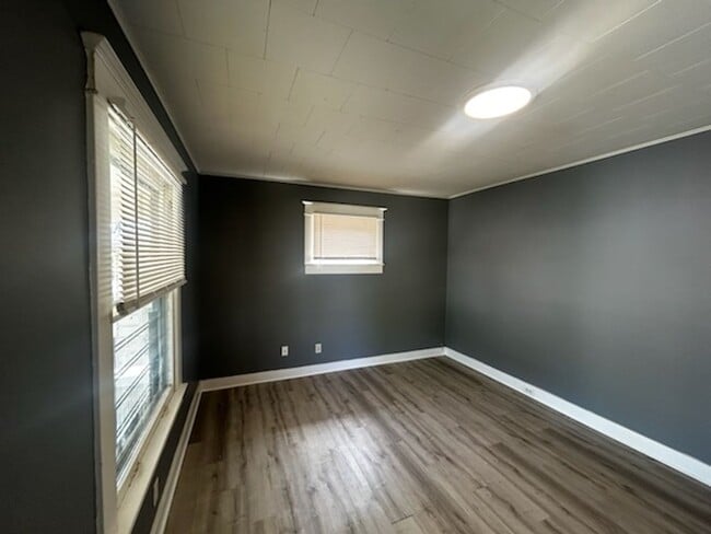 Building Photo - Cozy 3BR/1Ba house with unfinished basement