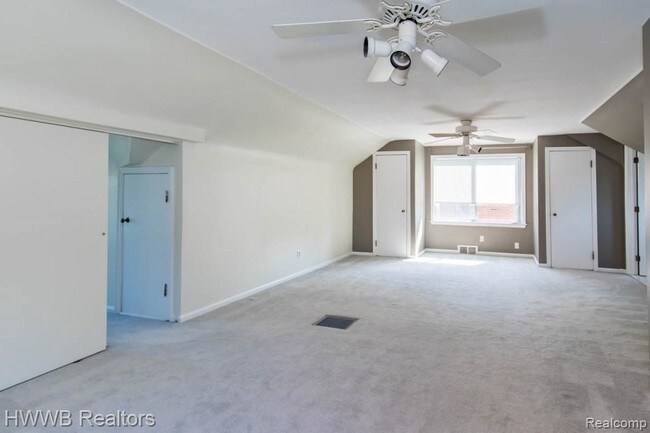 Building Photo - 1899 Hunt Club Dr