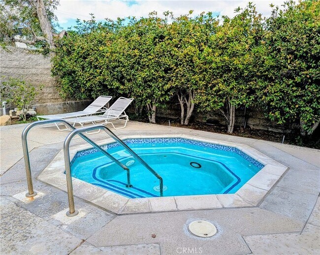 Building Photo - 6815 Remmet Ave