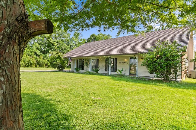 Building Photo - 12336 Perkins Rd