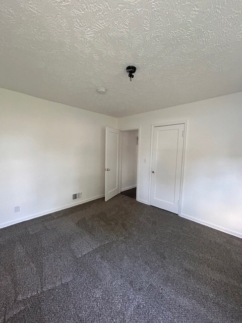Building Photo - 321 S Bowdish Rd