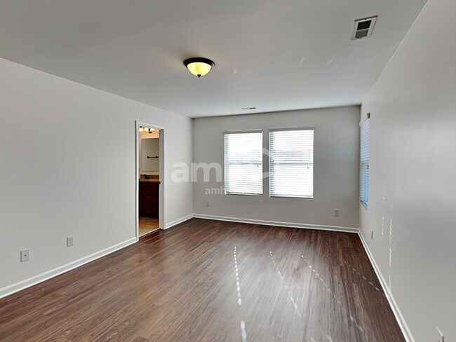 Building Photo - 4946 Astonshire Ln