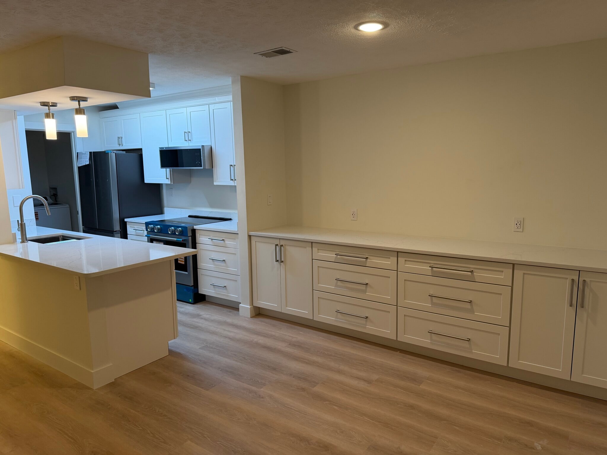 Looks so much better in person! - 120 Creekwood Dr