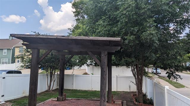 Building Photo - 2021 Bridgeport Dr