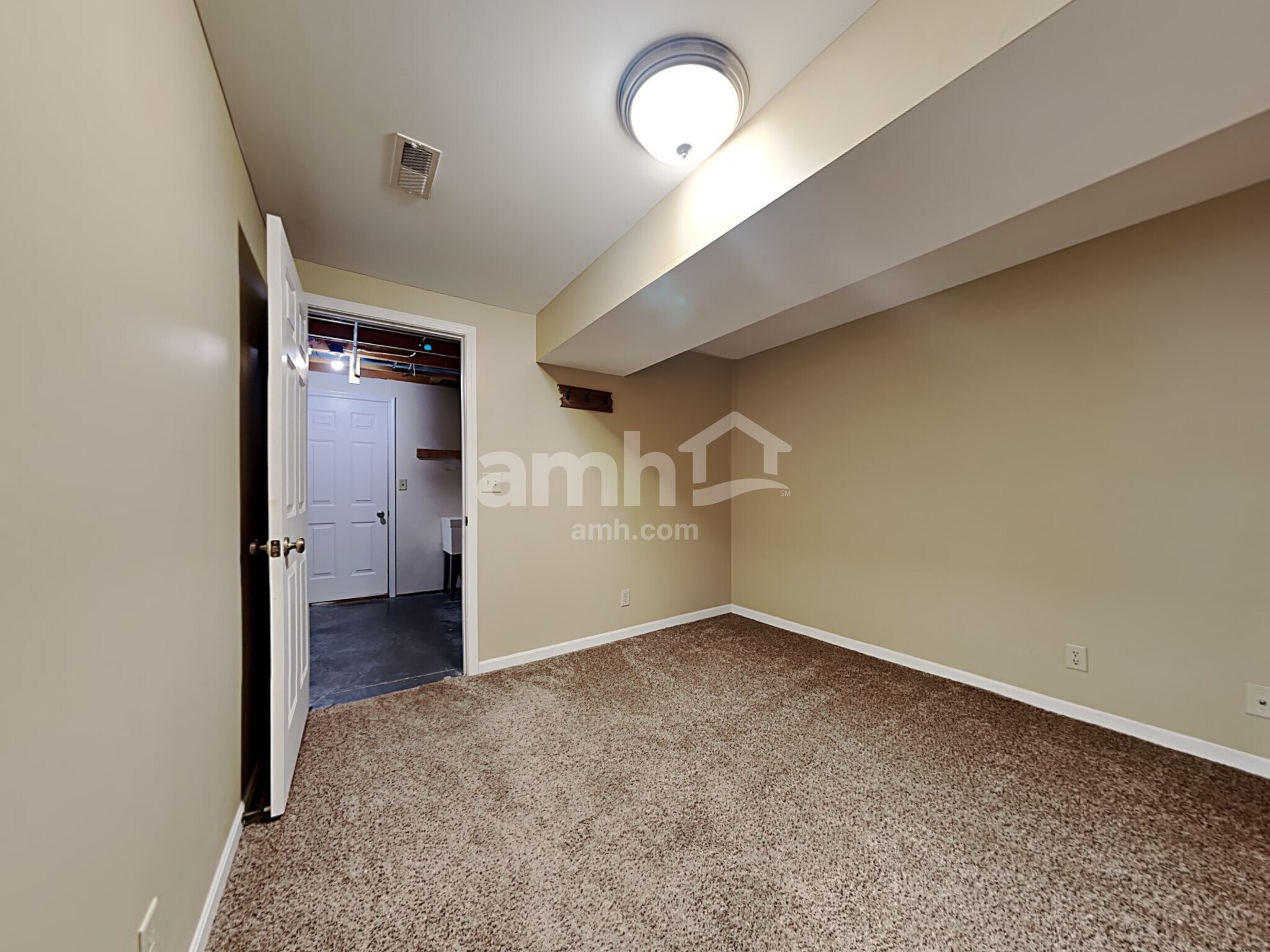 Building Photo - 10713 Kelsey Dr