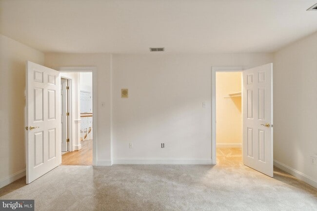 Building Photo - 2527 Hunter Mill Rd