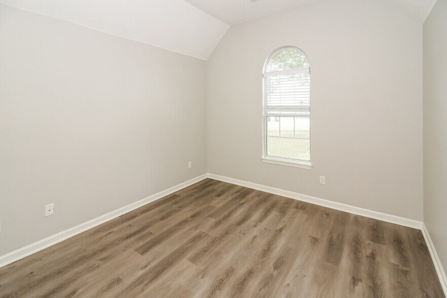 Building Photo - 6803 Kerry Valley Ln